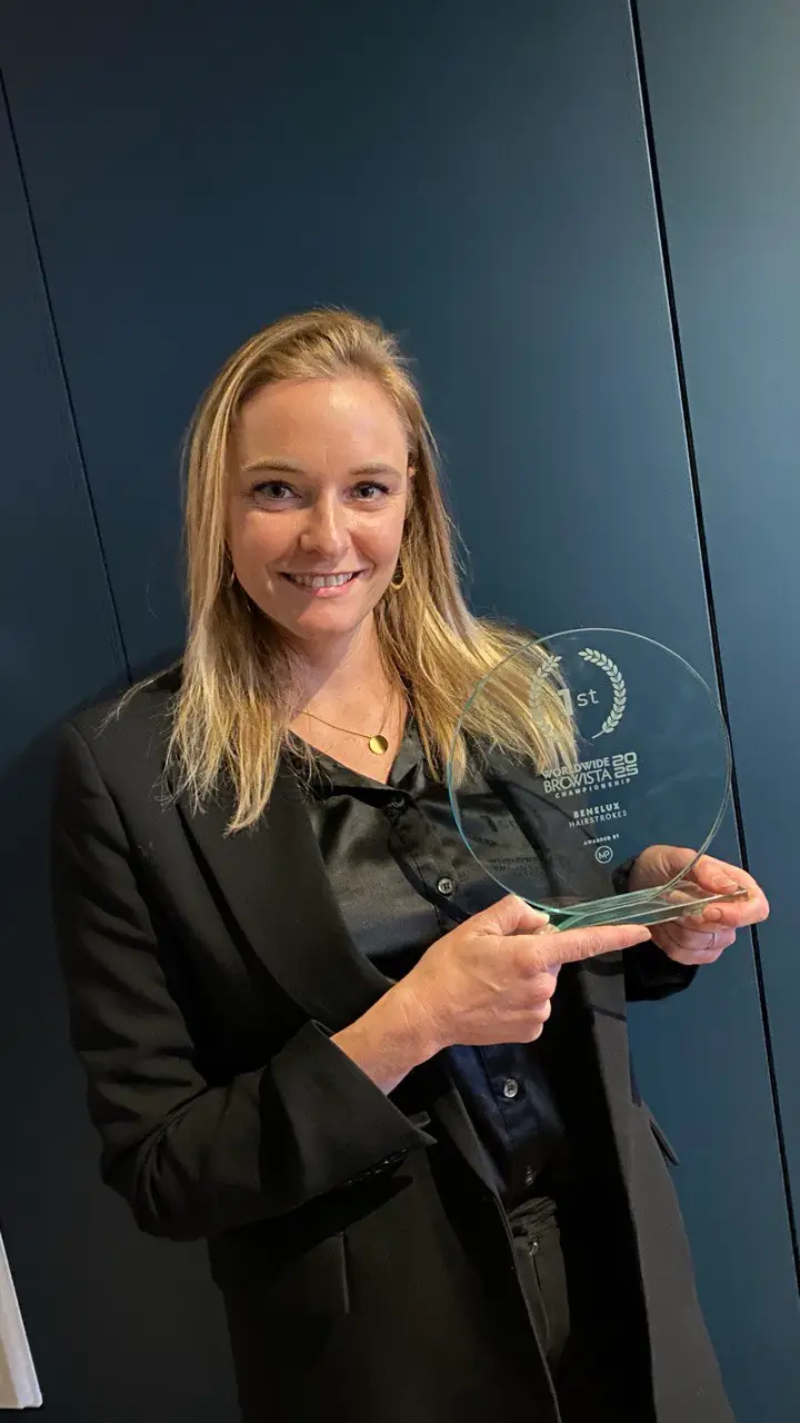 Patricia Mulders met haar eerste prijs van het Browista Benelux Championship 2025